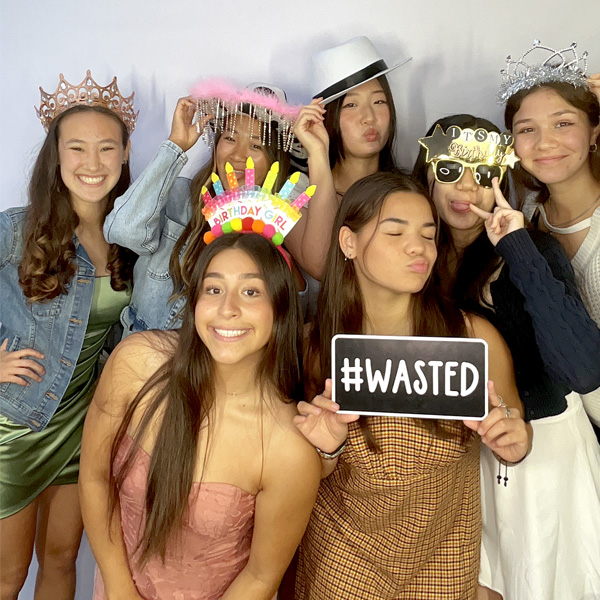 Friends Using a photobooth-Photo Booth Company-Glamoor-Los Angeles (14)