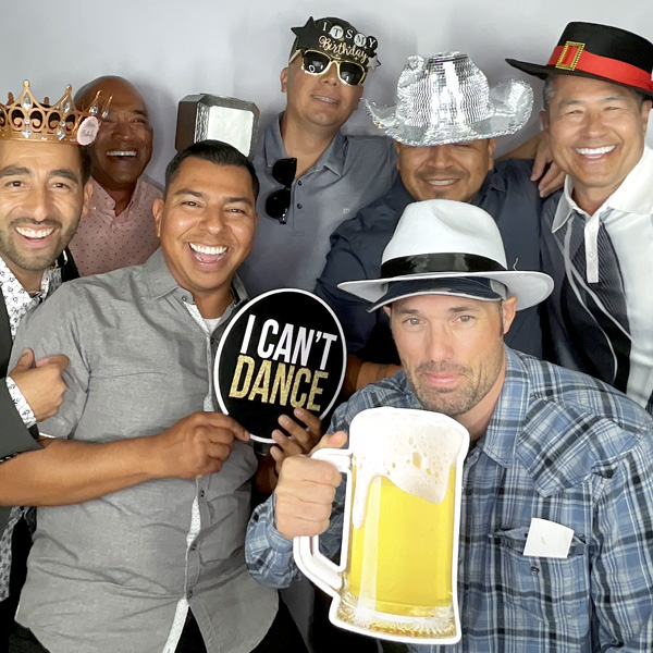 Friends Using a photobooth-Photo Booth Company-Glamoor-Los Angeles (19)