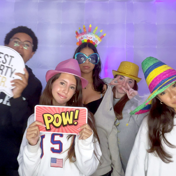 Friends Using a photobooth-Photo Booth Company-Glamoor-Los Angeles (2)